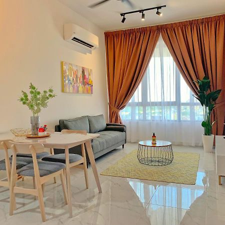 Netflix Two Bedroom Troika Kota Bharu Homestay 182 المظهر الخارجي الصورة