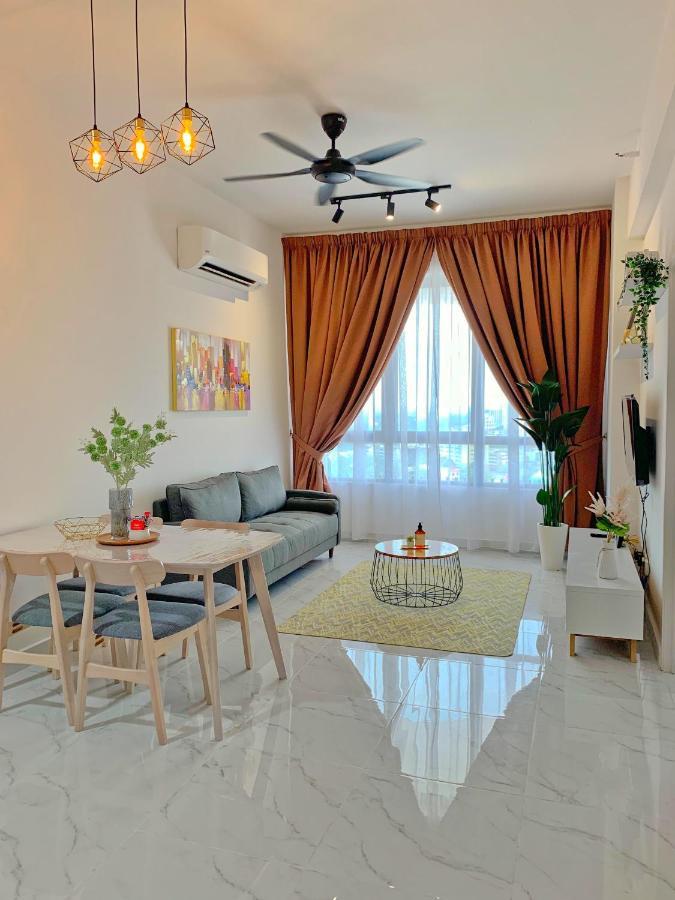 Netflix Two Bedroom Troika Kota Bharu Homestay 182 المظهر الخارجي الصورة