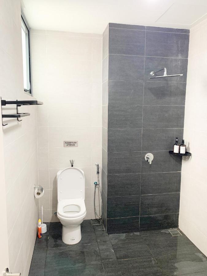 Netflix Two Bedroom Troika Kota Bharu Homestay 182 المظهر الخارجي الصورة