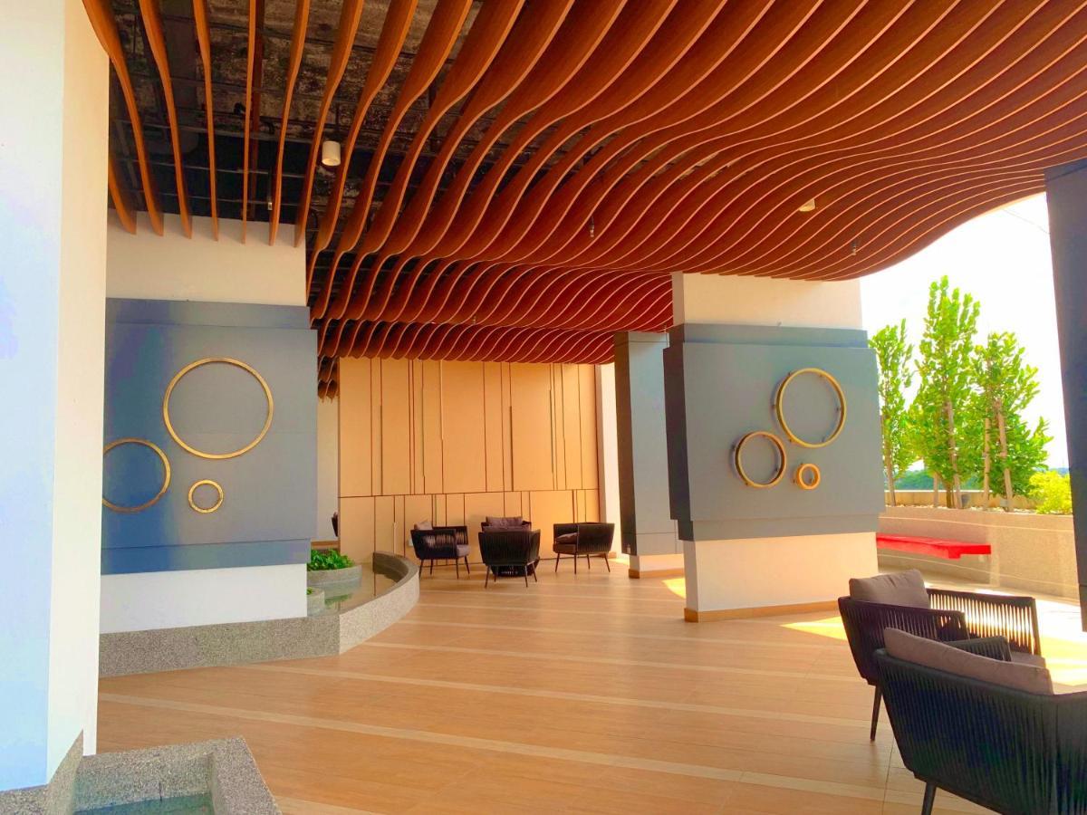 Netflix Two Bedroom Troika Kota Bharu Homestay 182 المظهر الخارجي الصورة